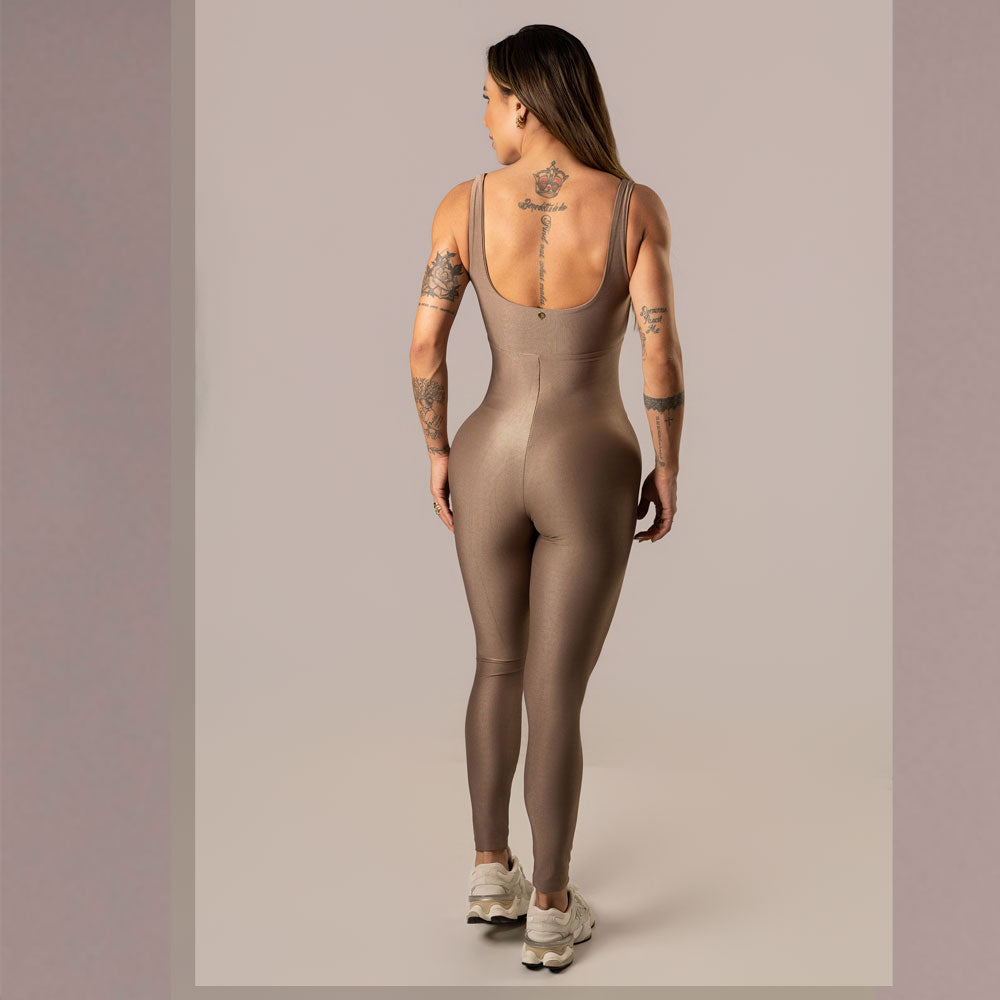 Macacão Helo Castanho